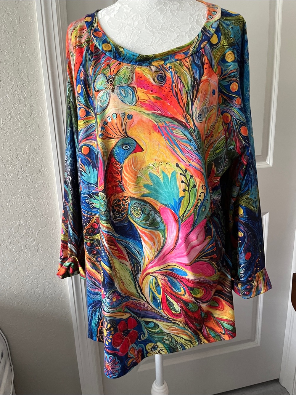 JustFashionnow Peacock-Print Tunic /Mini Top Bold BOHO Butterflies flowers NWOT